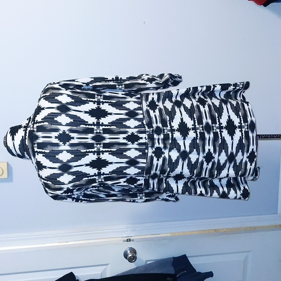 Cardigan - Picture 2 of 2